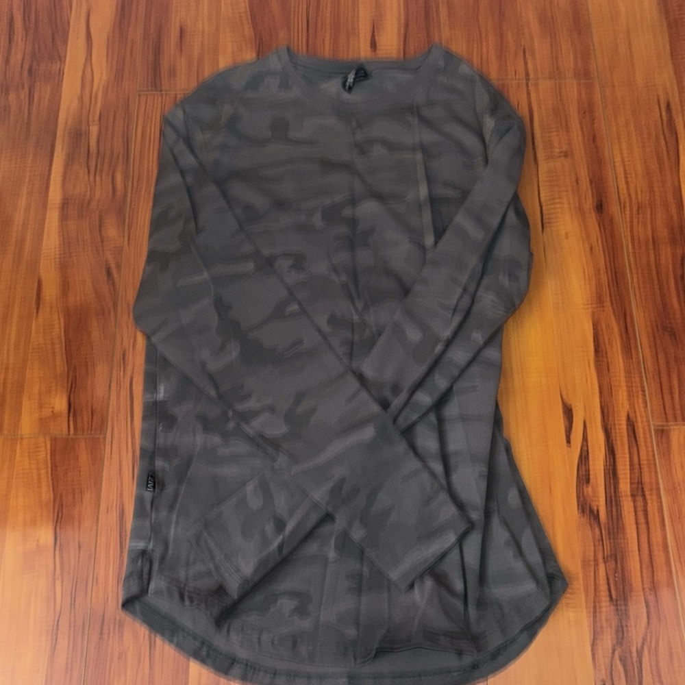 Zivi Apparel SPLIT HEM LONG SLEEVE DARK CAMO